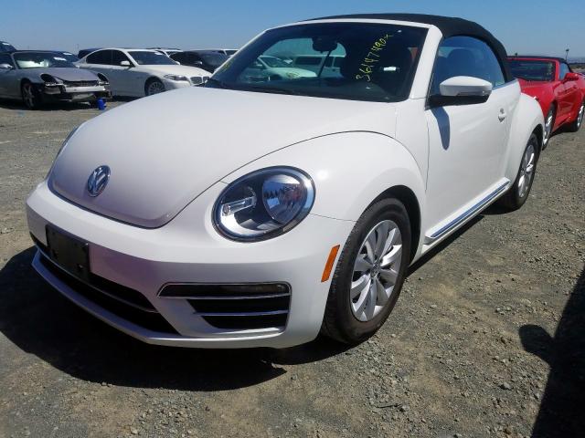 Photo 1 VIN: 3VW5DAAT2JM512301 - VOLKSWAGEN BEETLE S 