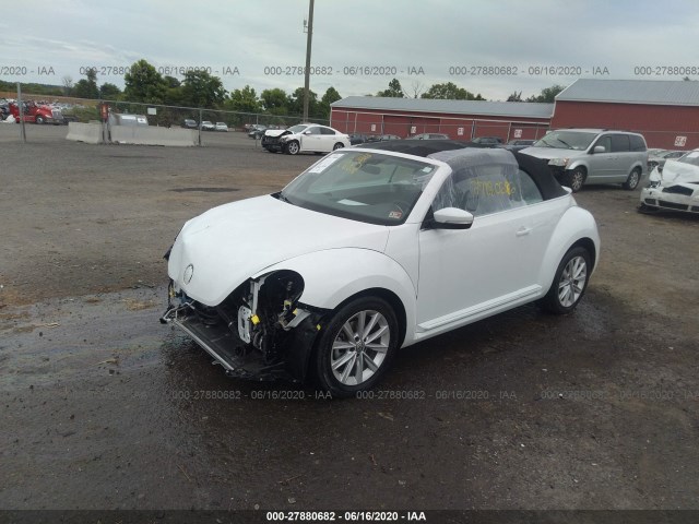 Photo 1 VIN: 3VW5DAAT2KM502868 - VOLKSWAGEN BEETLE CONVERTIBLE 