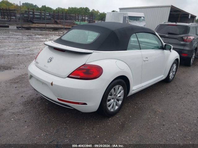 Photo 3 VIN: 3VW5DAAT5JM512809 - VOLKSWAGEN BEETLE 