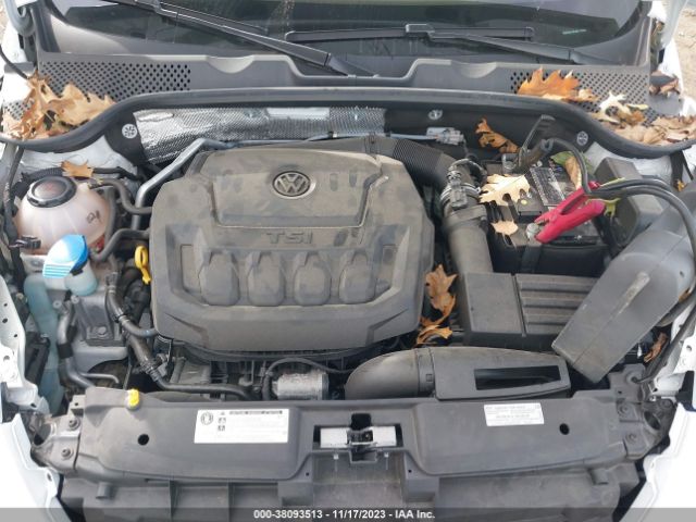 Photo 9 VIN: 3VW5DAAT6JM517064 - VOLKSWAGEN BEETLE 