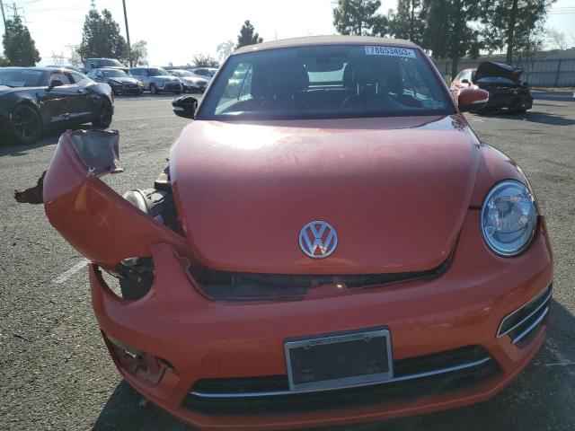 Photo 4 VIN: 3VW5DAAT8JM518247 - VOLKSWAGEN BEETLE 