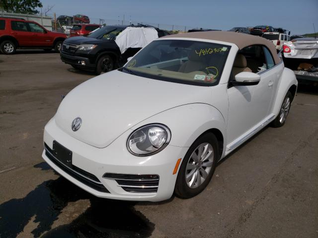 Photo 1 VIN: 3VW5DAATXJM516452 - VOLKSWAGEN BEETLE S 