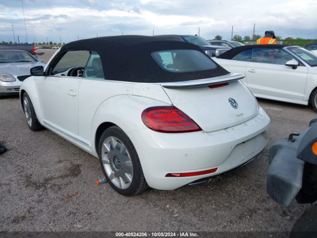 Photo 2 VIN: 3VW5DAATXJM518069 - VOLKSWAGEN BEETLE 