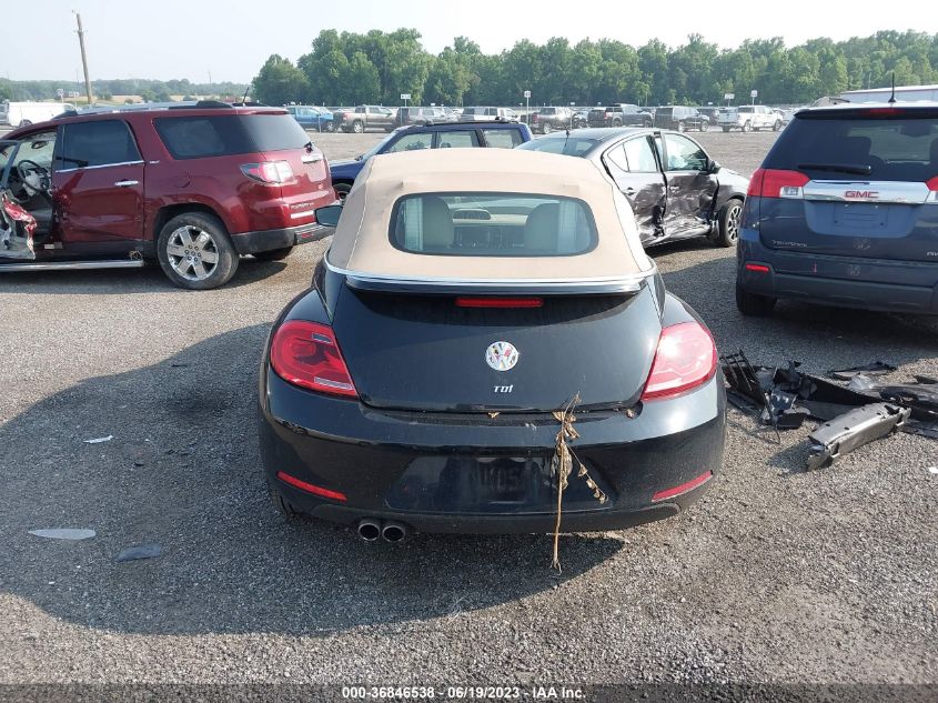 Photo 15 VIN: 3VW5L7AT0EM818635 - VOLKSWAGEN BEETLE 