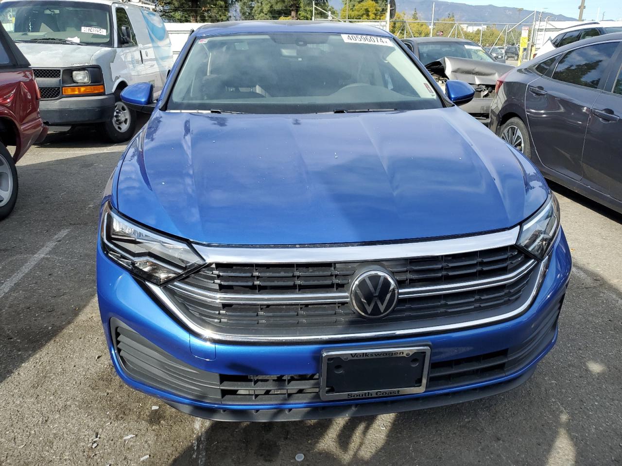 Photo 4 VIN: 3VW5M7BU4PM037964 - VOLKSWAGEN JETTA 