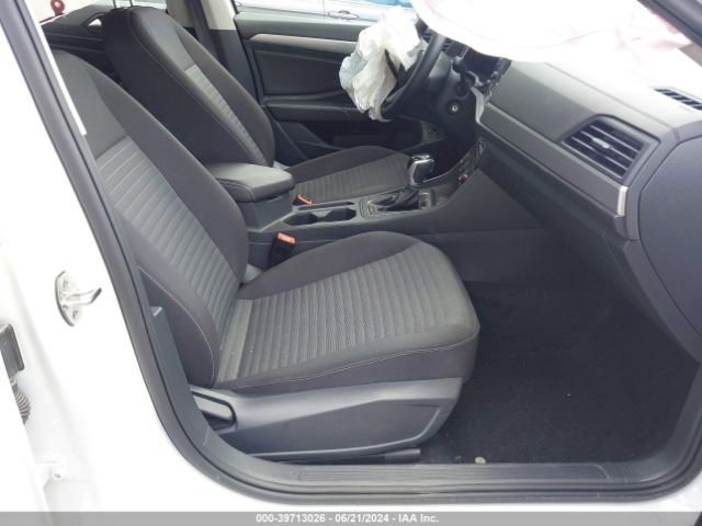 Photo 4 VIN: 3VW5M7BU5PM024589 - VOLKSWAGEN JETTA 