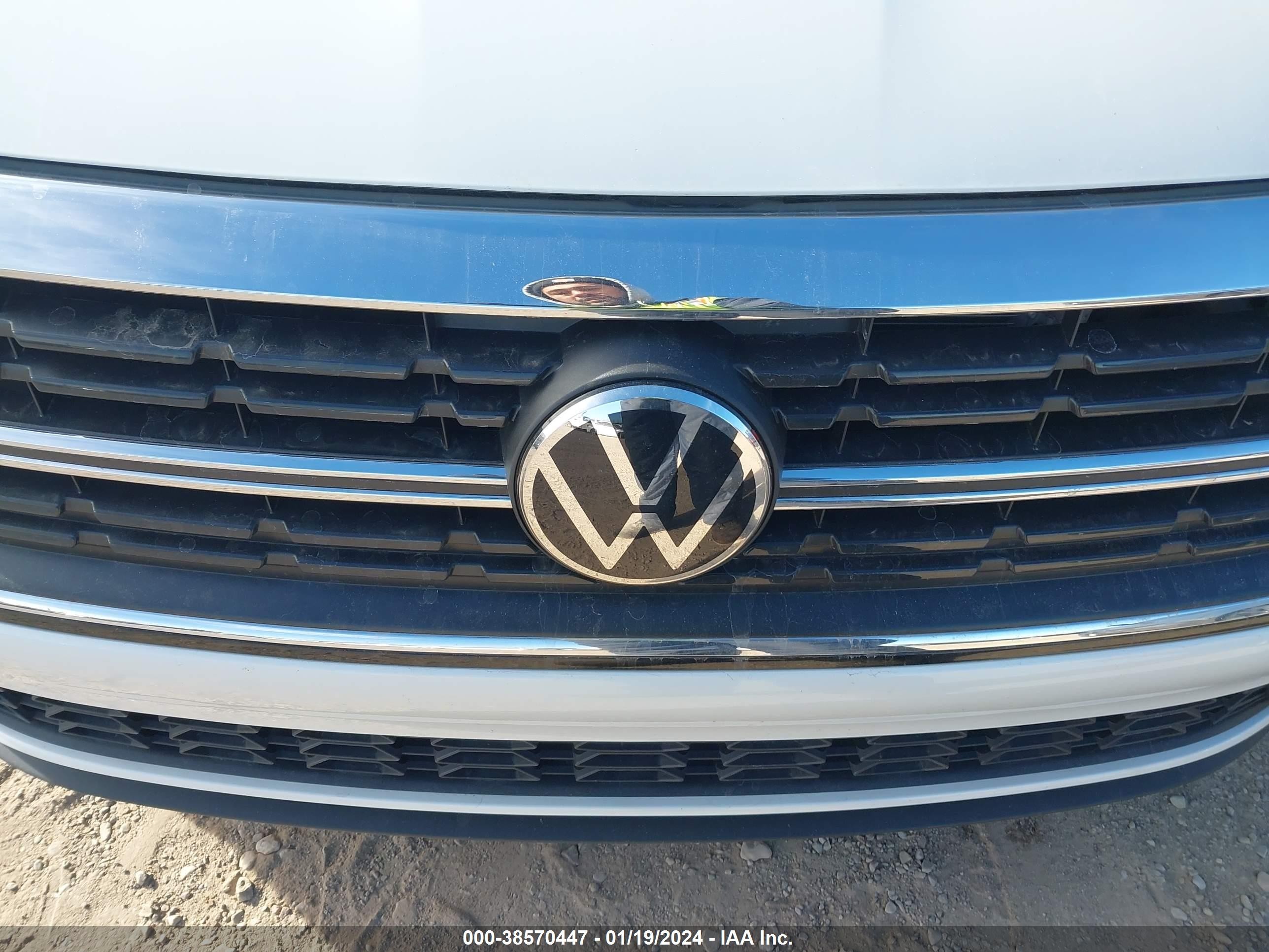 Photo 13 VIN: 3VW5M7BUXRM011372 - VOLKSWAGEN JETTA 