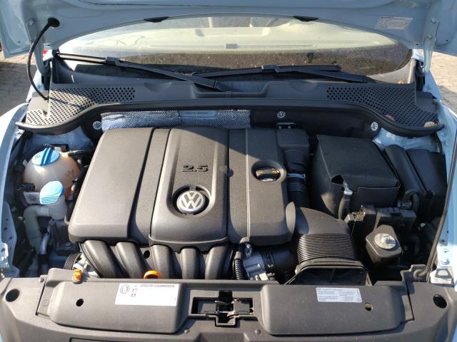 Photo 6 VIN: 3VW5P7AT5DM821565 - VOLKSWAGEN BEETLE 