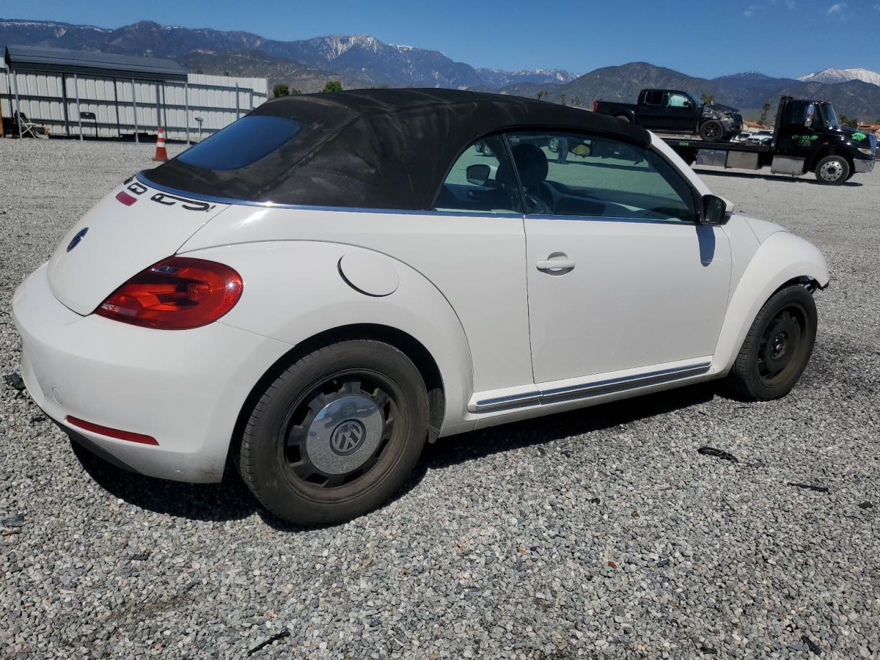 Photo 2 VIN: 3VW5P7AT7EM804929 - VOLKSWAGEN BEETLE 