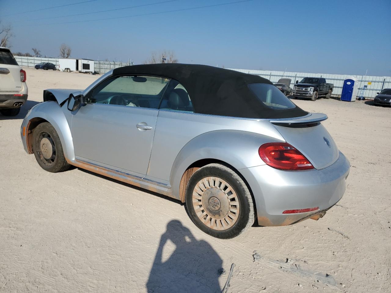 Photo 1 VIN: 3VW5P7ATXDM828589 - VOLKSWAGEN BEETLE 