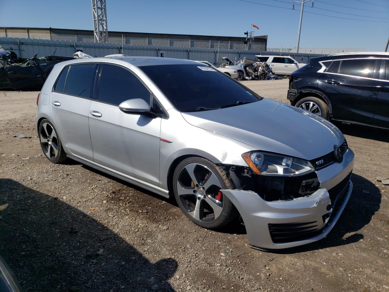 Photo 3 VIN: 3VW5T7AU0GM039215 - VOLKSWAGEN GTI 