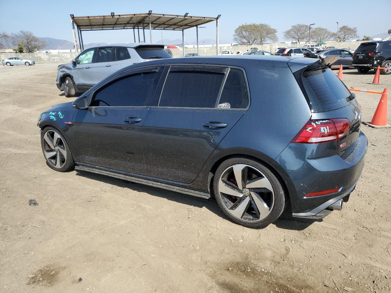 Photo 1 VIN: 3VW5T7AU2LM011278 - VOLKSWAGEN GTI 