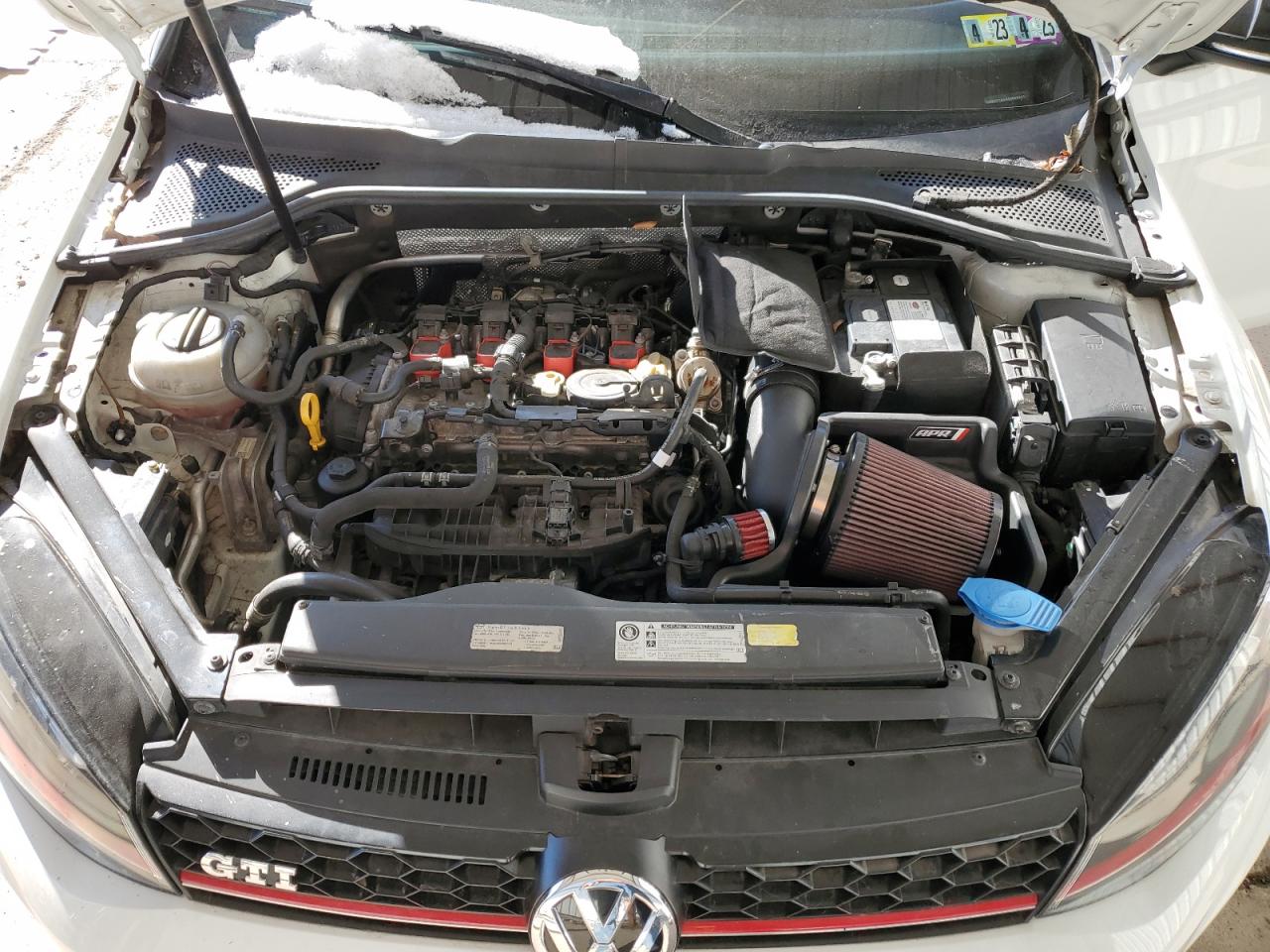 Photo 10 VIN: 3VW5T7AU4GM044451 - VOLKSWAGEN GTI 