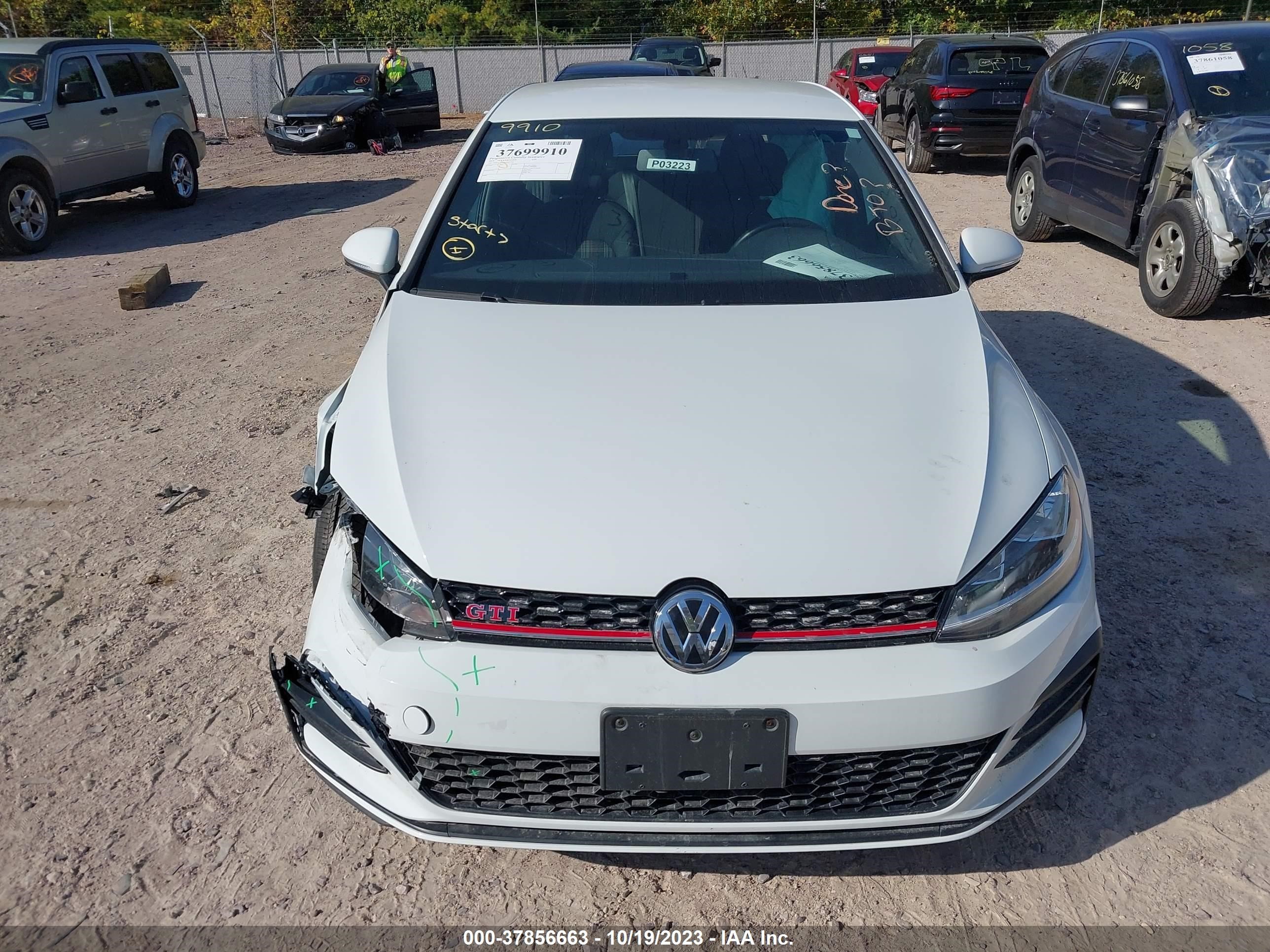 Photo 11 VIN: 3VW5T7AU4KM025732 - VOLKSWAGEN GOLF 