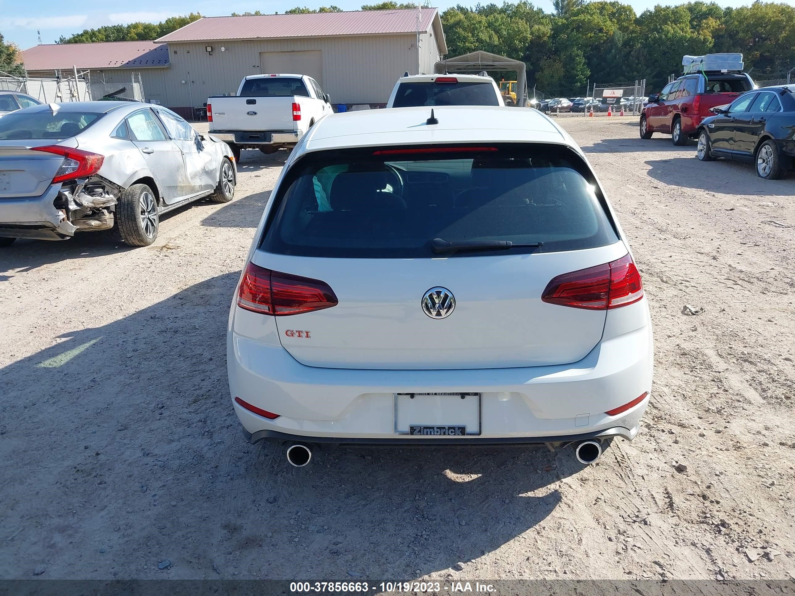 Photo 15 VIN: 3VW5T7AU4KM025732 - VOLKSWAGEN GOLF 