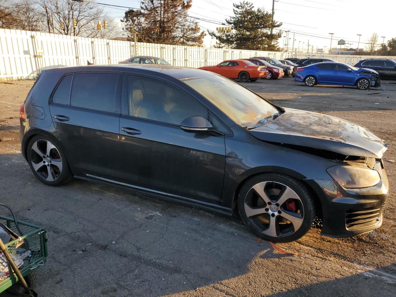 Photo 3 VIN: 3VW5T7AU6FM017041 - VOLKSWAGEN GTI 