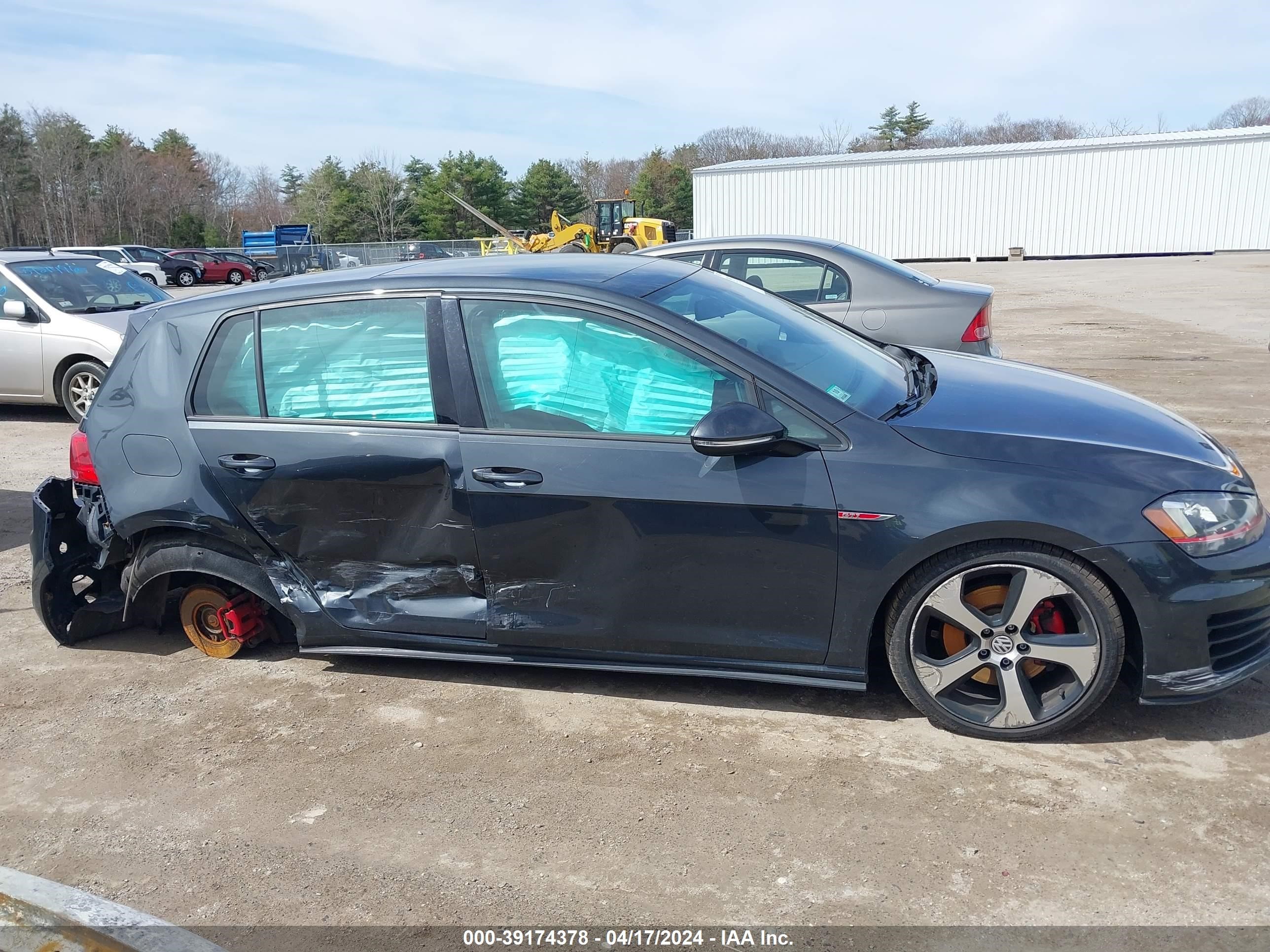 Photo 13 VIN: 3VW5T7AU9GM063142 - VOLKSWAGEN GOLF GTI 