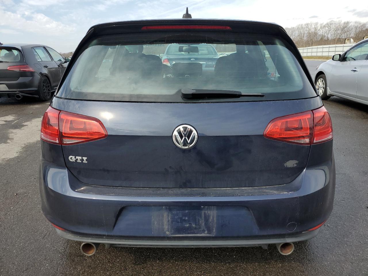 Photo 5 VIN: 3VW5T7AU9HM068603 - VOLKSWAGEN GTI 