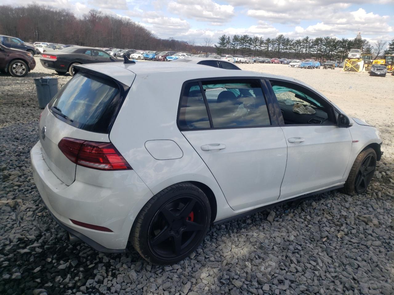 Photo 2 VIN: 3VW5T7AUXLM001100 - VOLKSWAGEN GTI 