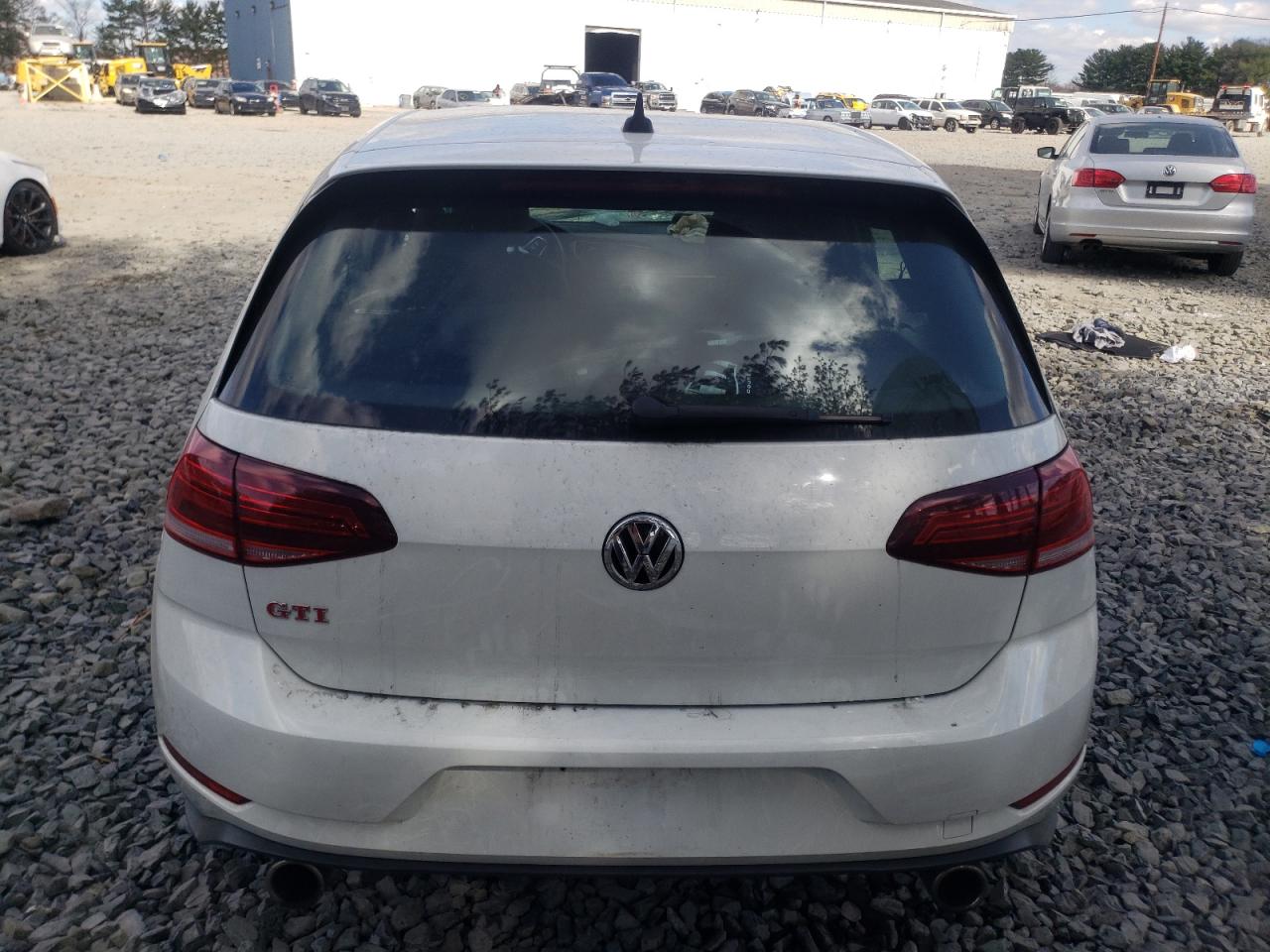 Photo 5 VIN: 3VW5T7AUXLM001100 - VOLKSWAGEN GTI 