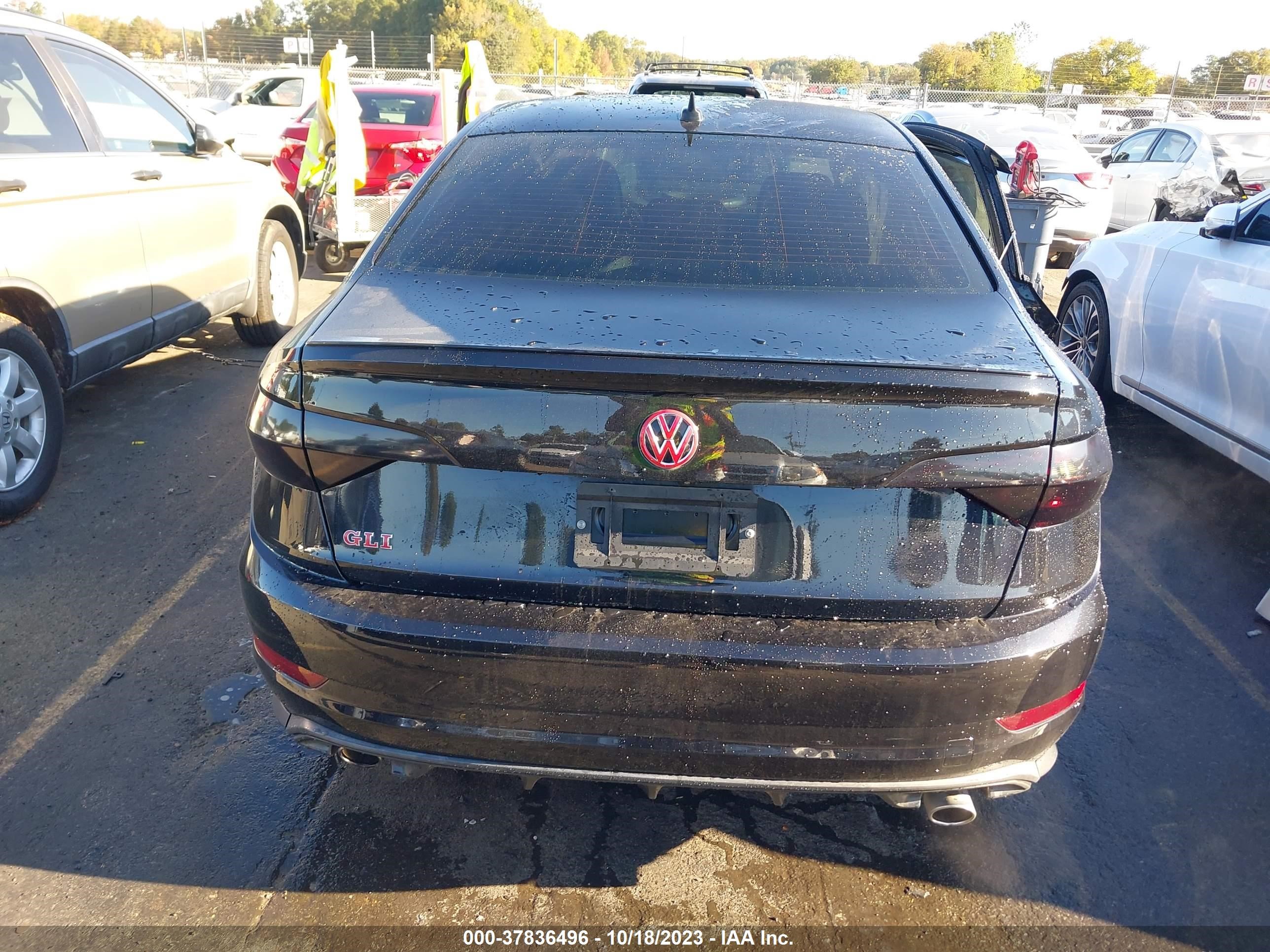 Photo 16 VIN: 3VW5T7BU8MM000804 - VOLKSWAGEN JETTA 