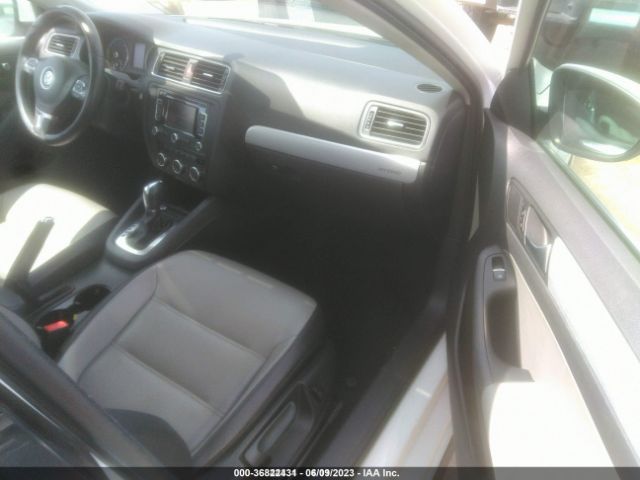 Photo 4 VIN: 3VW637AJ2DM282174 - VOLKSWAGEN JETTA HYBRID 