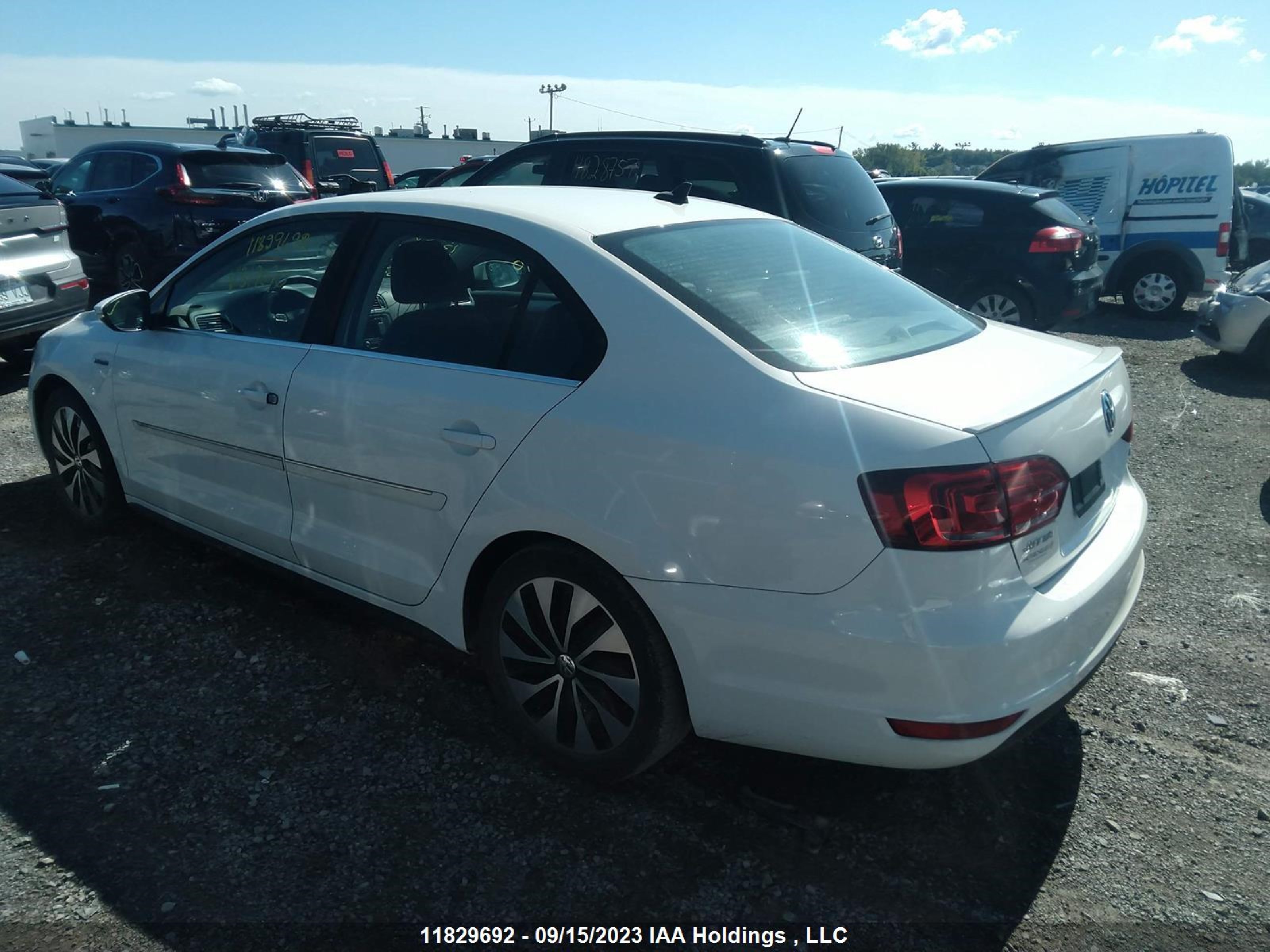 Photo 2 VIN: 3VW637AJ2DM317070 - VOLKSWAGEN JETTA 