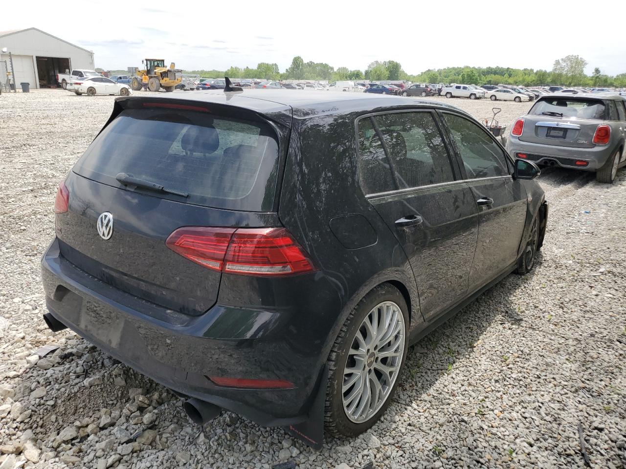 Photo 2 VIN: 3VW6T7AU2LM003766 - VOLKSWAGEN GTI 