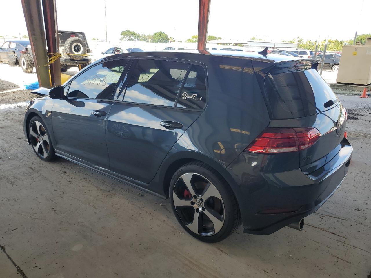 Photo 1 VIN: 3VW6T7AU7KM013790 - VOLKSWAGEN GTI 