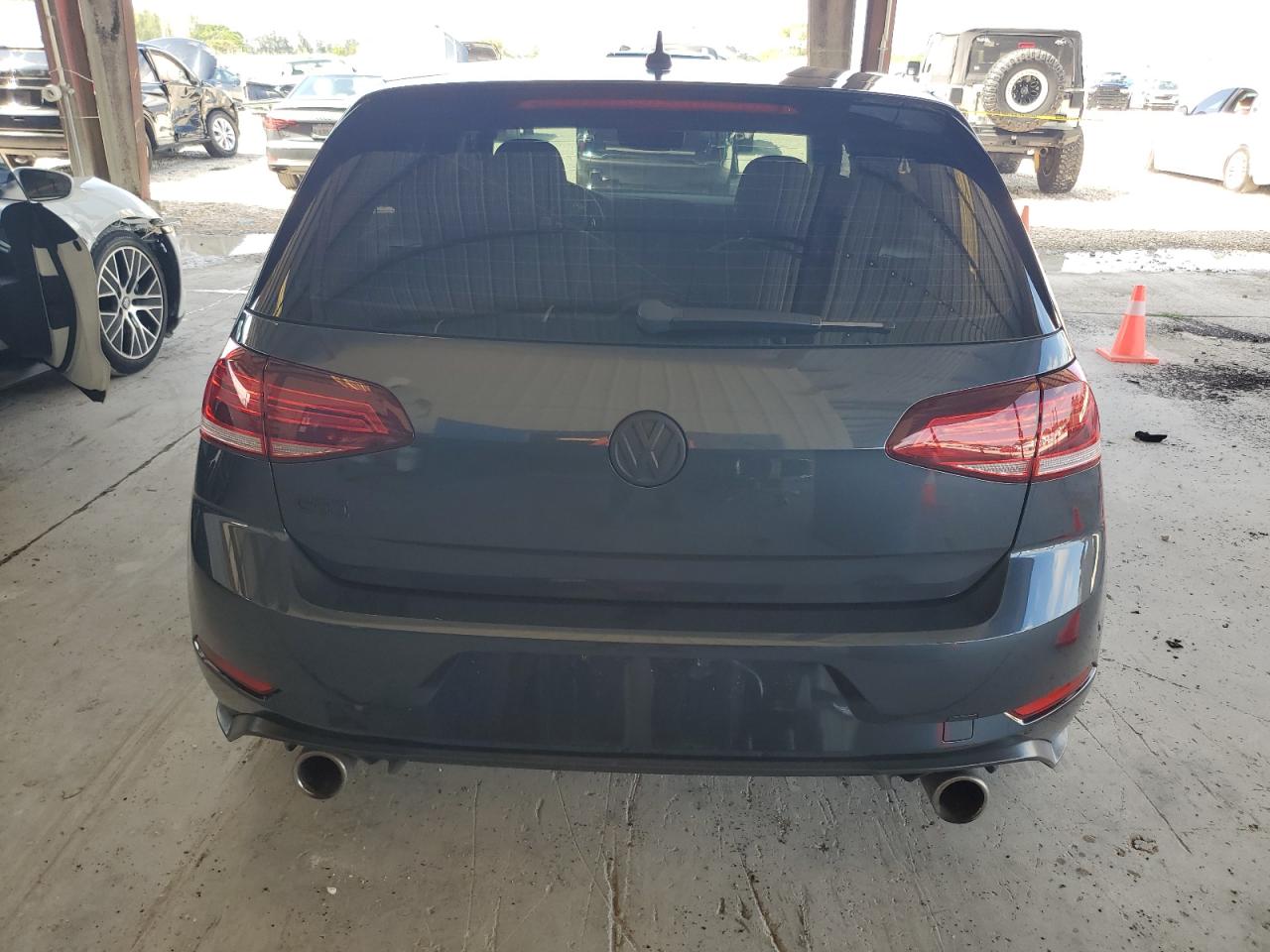 Photo 5 VIN: 3VW6T7AU7KM013790 - VOLKSWAGEN GTI 