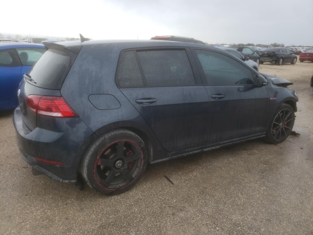 Photo 2 VIN: 3VW6T7AU9MM003295 - VOLKSWAGEN GTI 