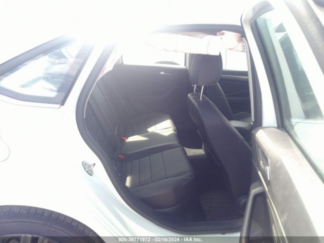 Photo 7 VIN: 3VW7M7BU0NM018835 - VOLKSWAGEN JETTA 