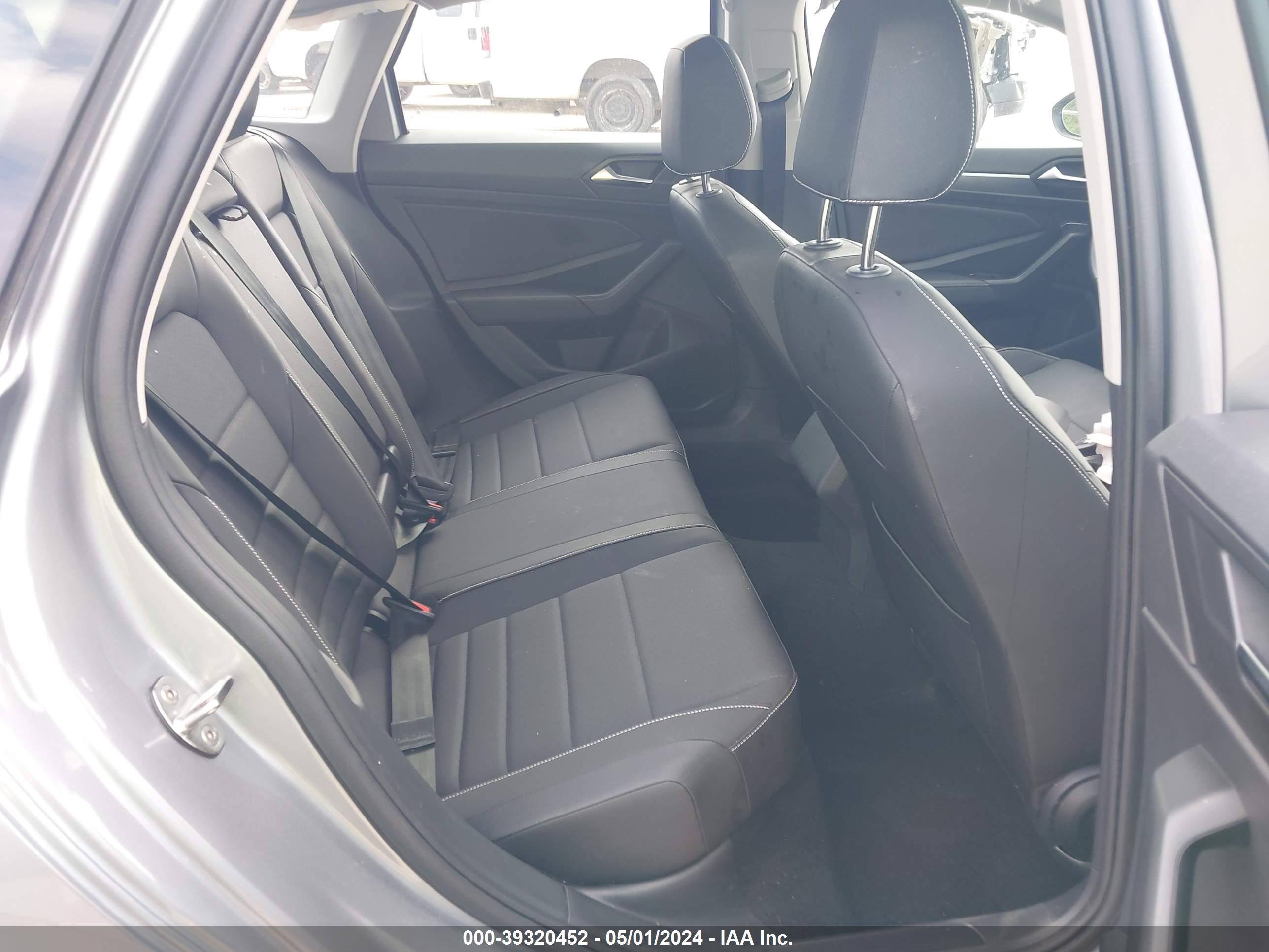 Photo 7 VIN: 3VW7M7BU1RM004237 - VOLKSWAGEN JETTA 