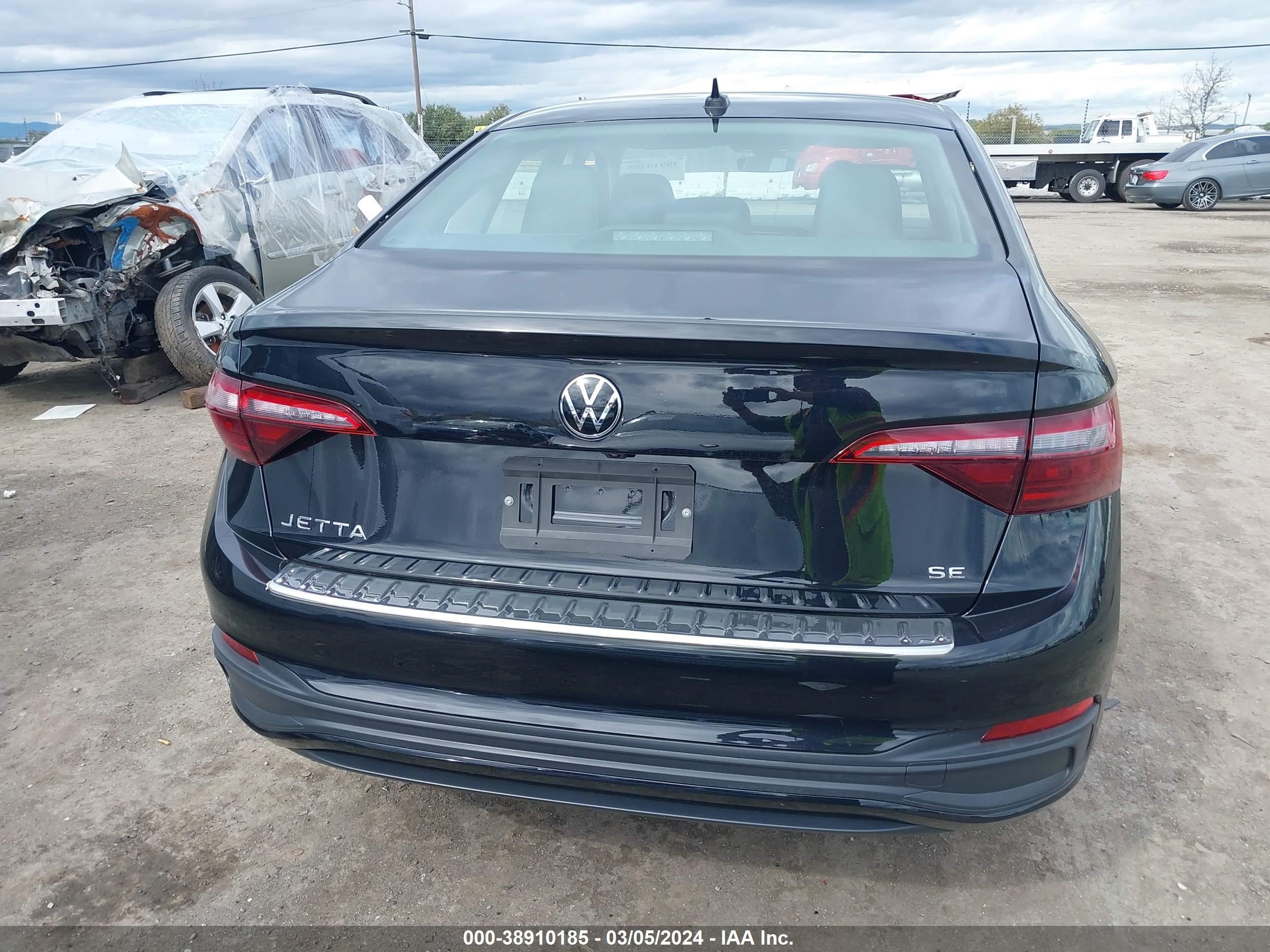 Photo 15 VIN: 3VW7M7BU8RM021553 - VOLKSWAGEN JETTA 