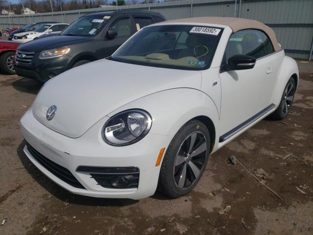 Photo 1 VIN: 3VW7T7AT7FM816214 - VOLKSWAGEN BEETLE R-L 