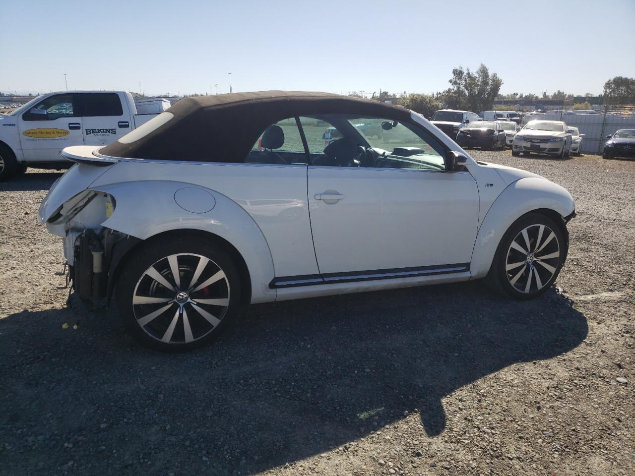 Photo 2 VIN: 3VW7T7AT9FM800807 - VOLKSWAGEN BEETLE 