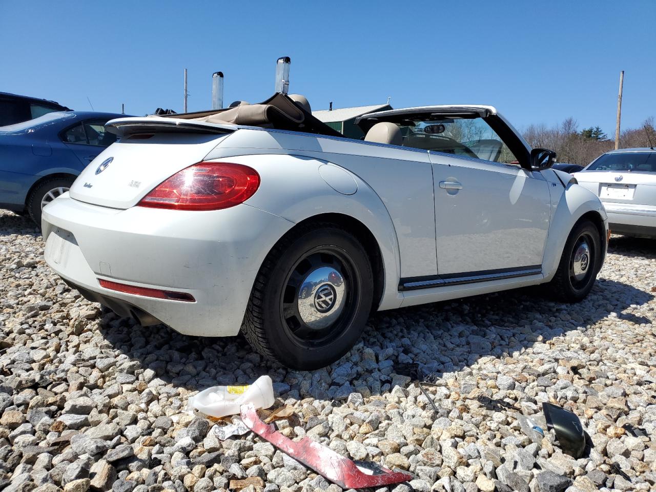 Photo 2 VIN: 3VW8T7AT4FM804915 - VOLKSWAGEN BEETLE 