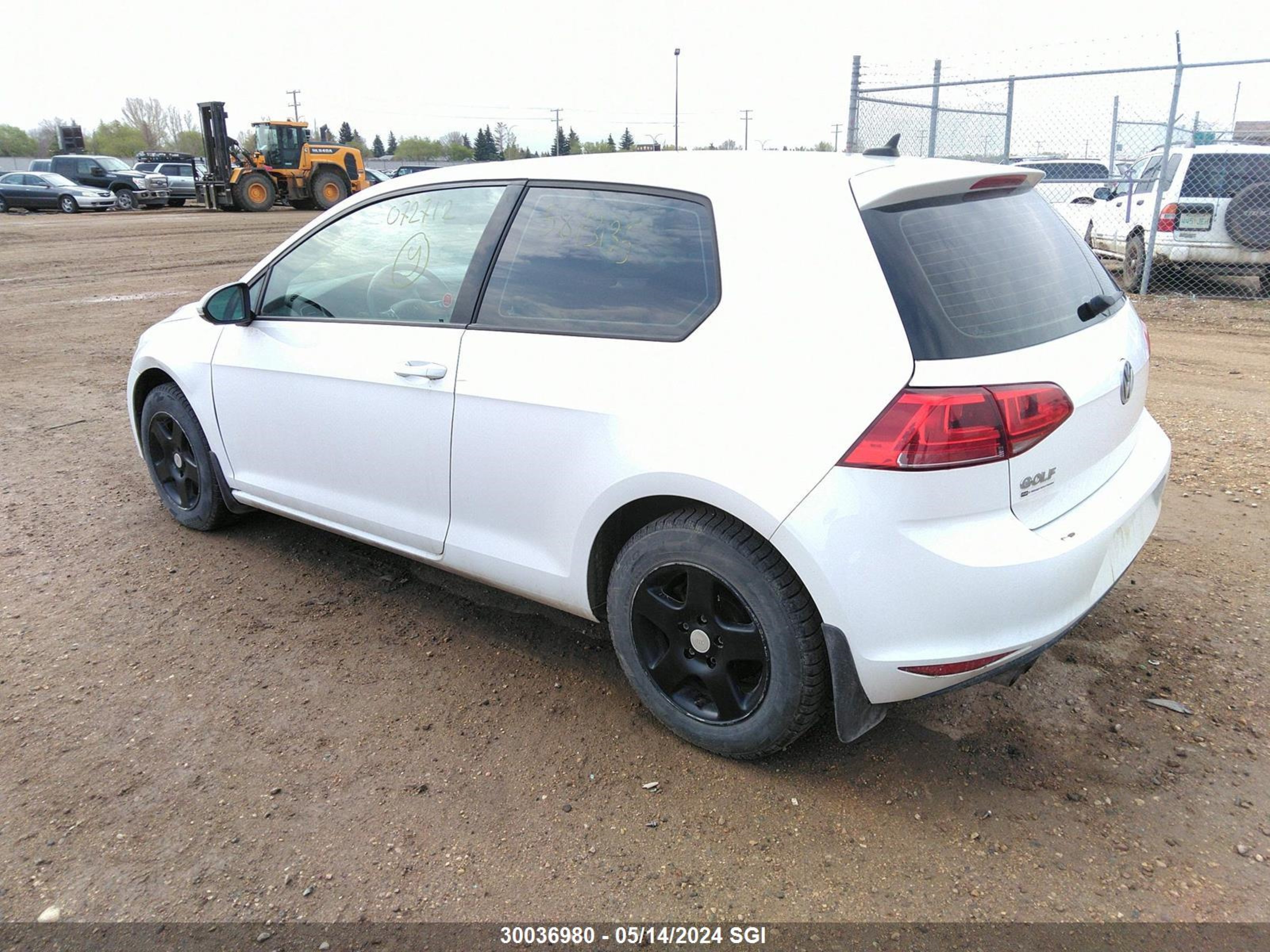 Photo 2 VIN: 3VW917AU6FM072712 - VOLKSWAGEN GOLF 