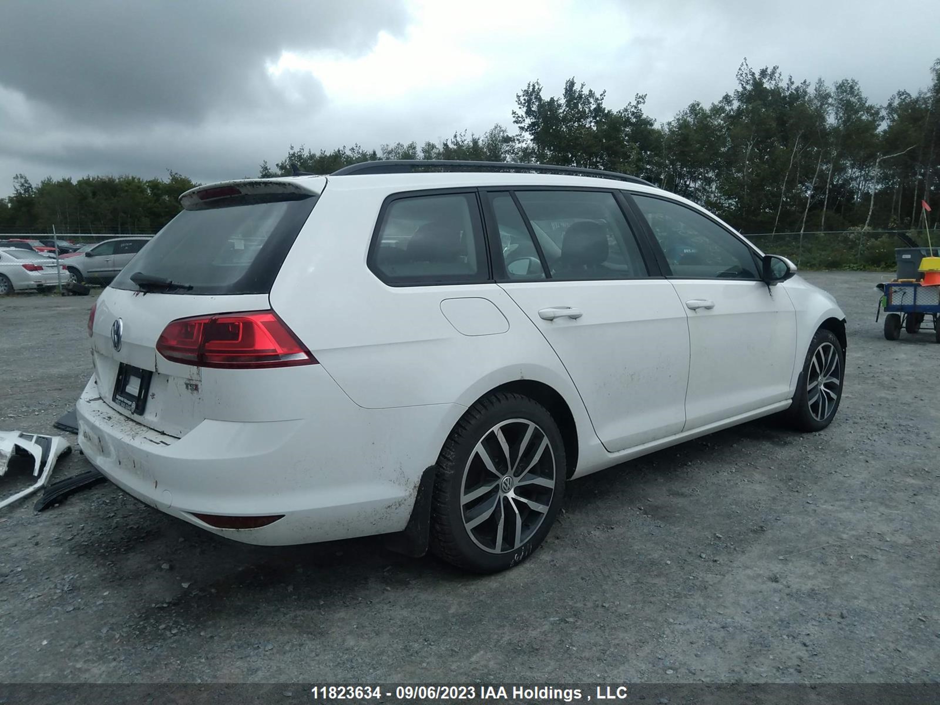 Photo 3 VIN: 3VWA17AU0HM512665 - VOLKSWAGEN GOLF 