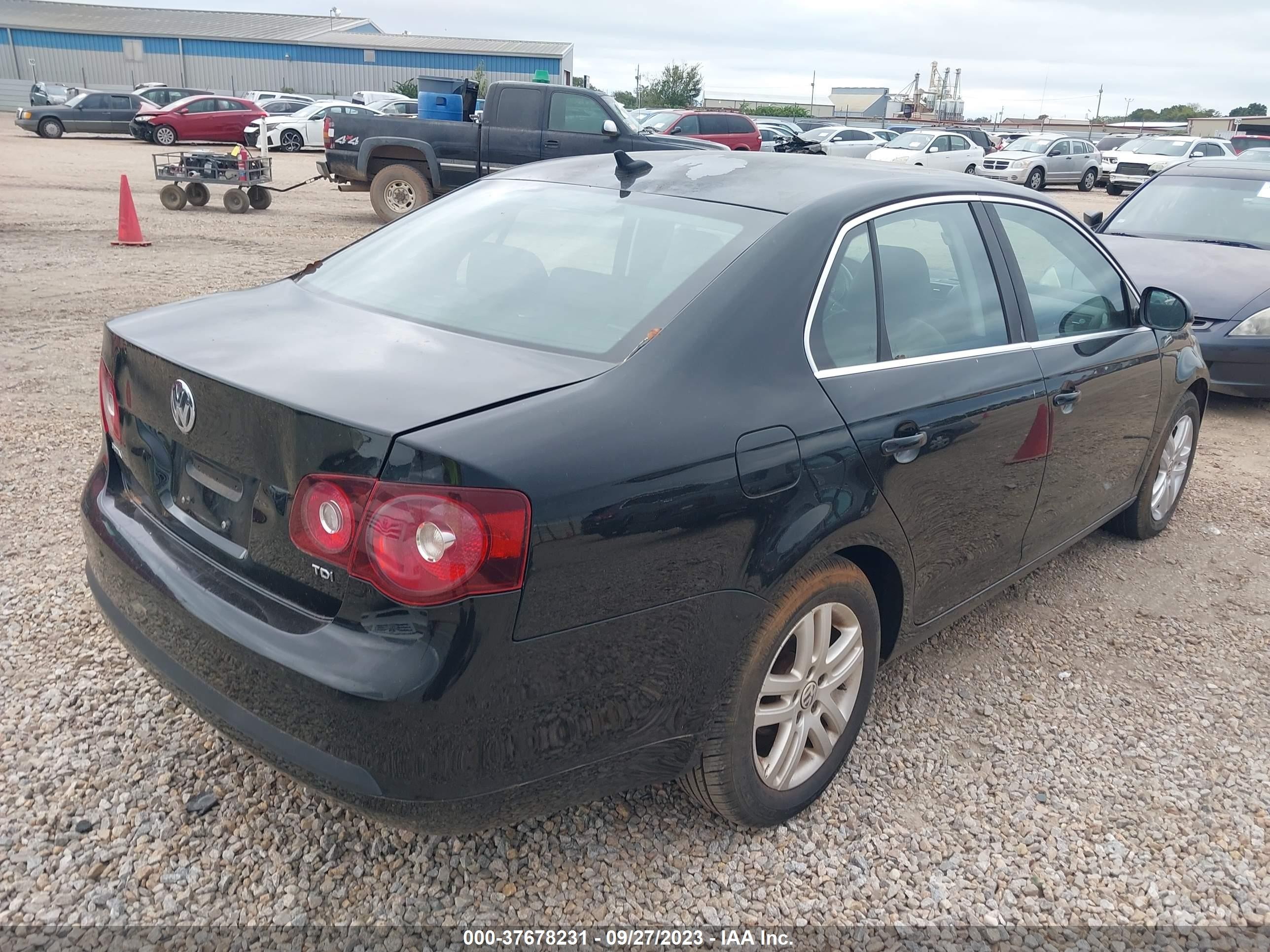 Photo 3 VIN: 3VWAL7AJ1AM047268 - VOLKSWAGEN JETTA 