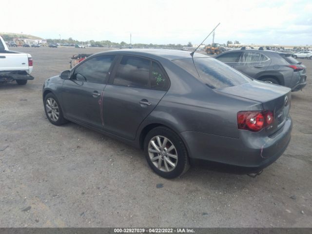 Photo 2 VIN: 3VWAX7AJ7AM141188 - VOLKSWAGEN JETTA SEDAN 