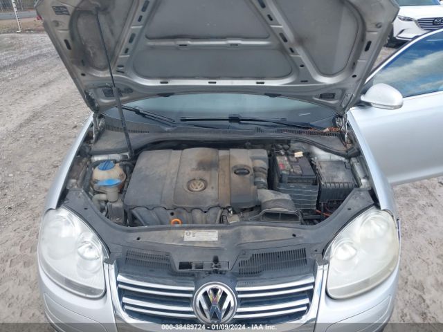 Photo 9 VIN: 3VWAX7AJ7AM162560 - VOLKSWAGEN JETTA 