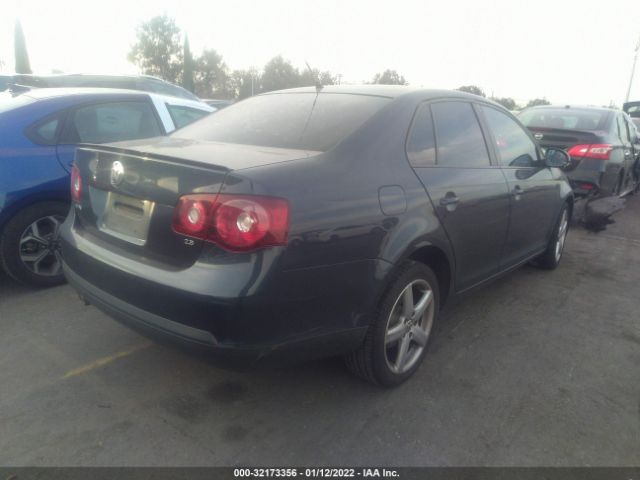 Photo 3 VIN: 3VWAZ7AJ0AM104221 - VOLKSWAGEN JETTA SEDAN 