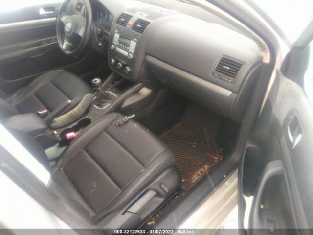 Photo 4 VIN: 3VWAZ7AJ1AM114482 - VOLKSWAGEN JETTA 