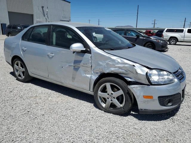 Photo 3 VIN: 3VWAZ7AJ1AM115633 - VOLKSWAGEN JETTA LIMI 