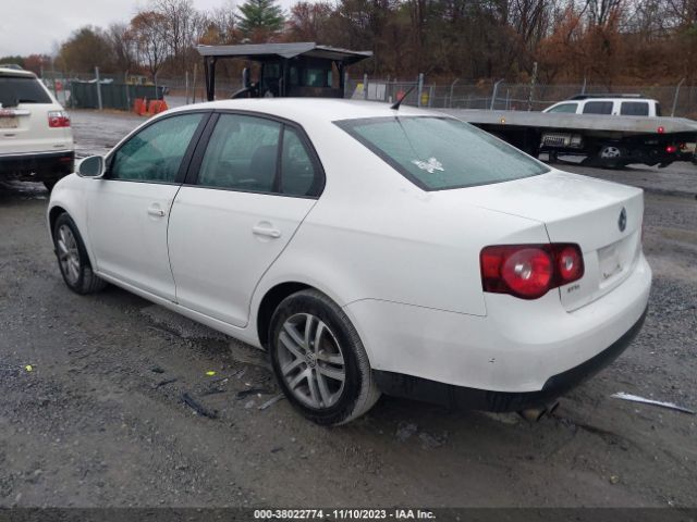 Photo 2 VIN: 3VWAZ7AJ2AM097983 - VOLKSWAGEN JETTA 