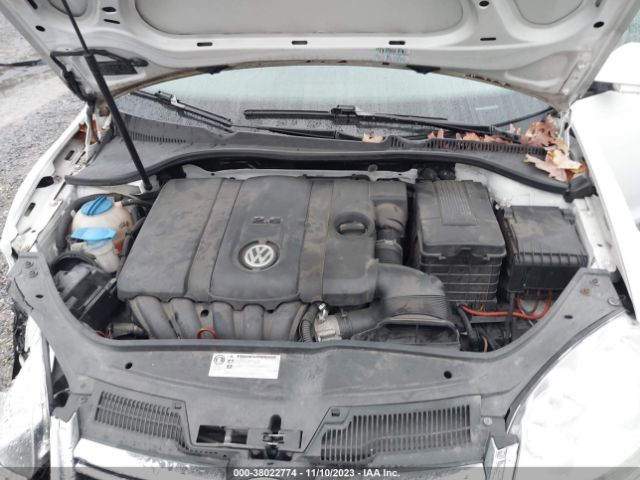 Photo 9 VIN: 3VWAZ7AJ2AM097983 - VOLKSWAGEN JETTA 