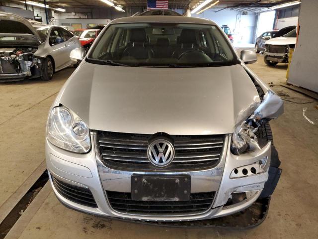 Photo 4 VIN: 3VWAZ7AJ4AM113679 - VOLKSWAGEN JETTA LIMI 