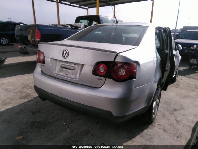 Photo 3 VIN: 3VWAZ7AJ7AM098319 - VOLKSWAGEN JETTA 