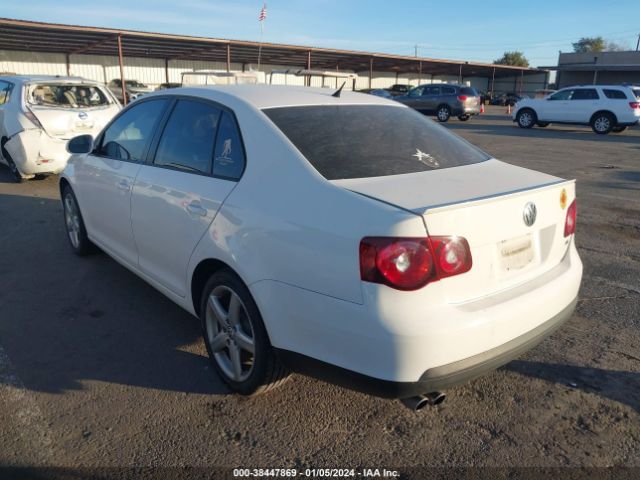 Photo 2 VIN: 3VWAZ7AJ7AM117497 - VOLKSWAGEN JETTA 